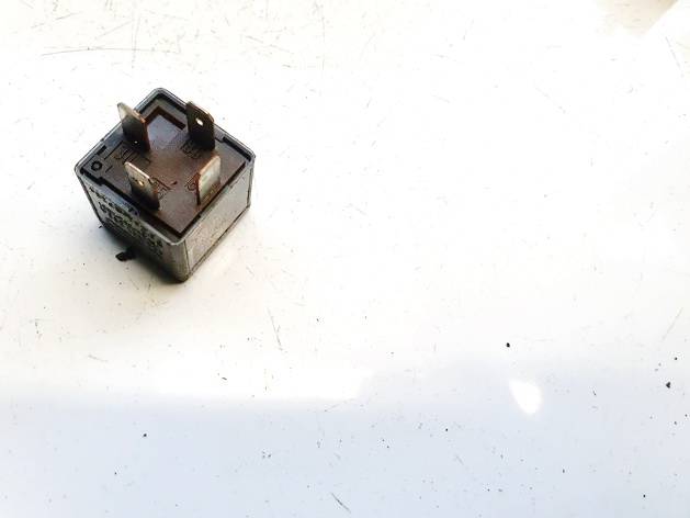 8D0951253A Volkswagen Passat 2001 Przekaźnik - Thumbnail 3