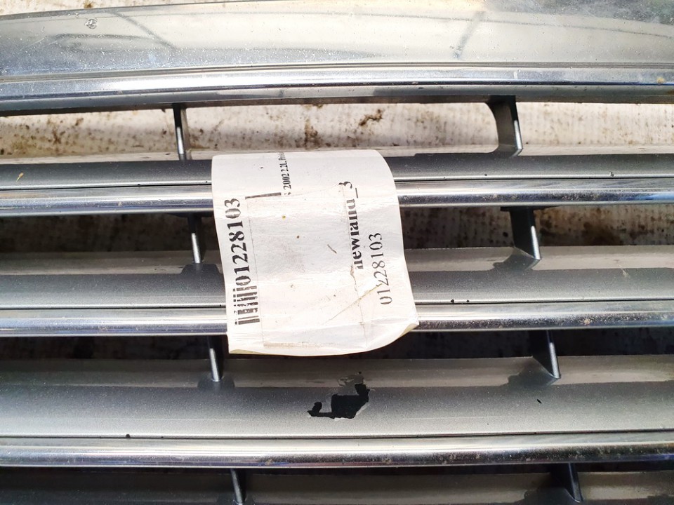PILKAS Mercedes-Benz C-CLASS 2002 Hood grille - FRONT - Thumbnail 2