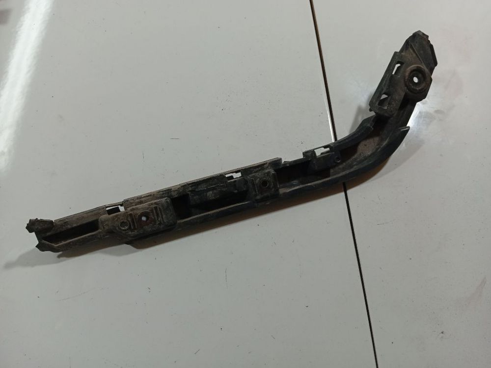 51127058518 BMW 1-Series 2005 Bumper mounts (BUMPER BRACKET) - REAR RIGHT - Thumbnail 3