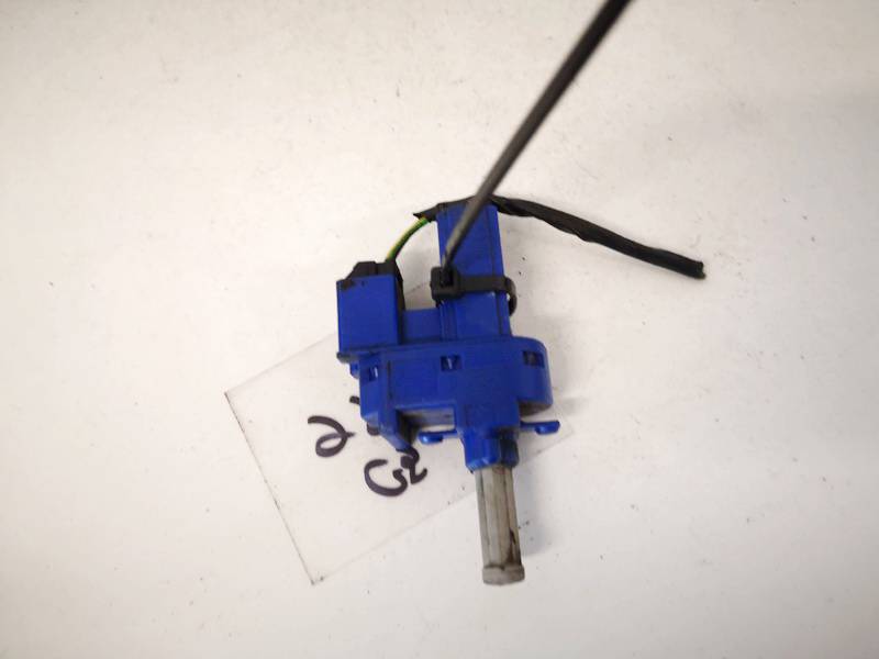 3M5T7C534AB Volvo V50 2005 Stabdziu zibintu daviklis (rele-varlyte) - Thumbnail 3