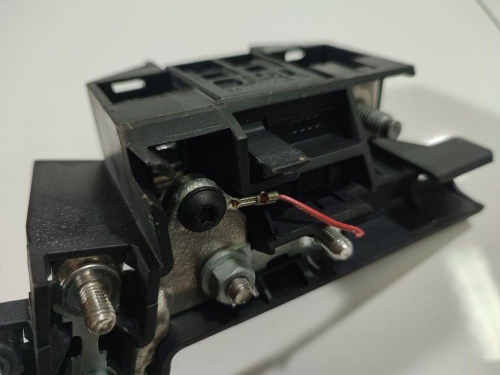 4F0915519 Audi A5 2009 Akumuliatoriaus klemas (kontaktai) - Thumbnail 3