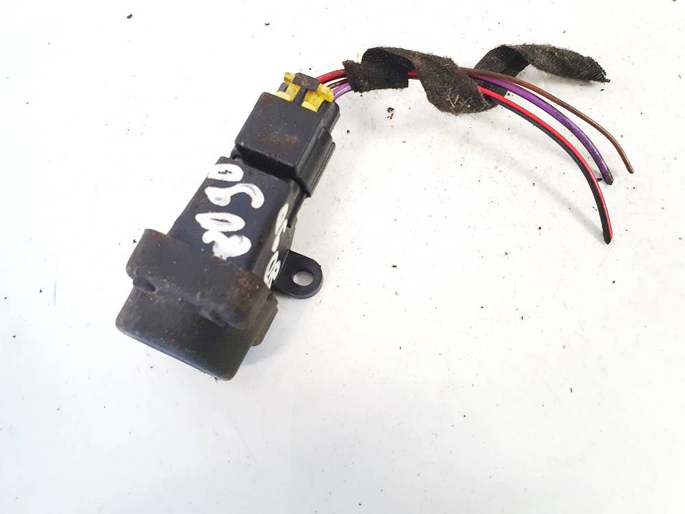 7790538 Fiat Croma 2008 Inertia fuel cut off switch (FUEL CUT OFF SWITCH) - Thumbnail 2