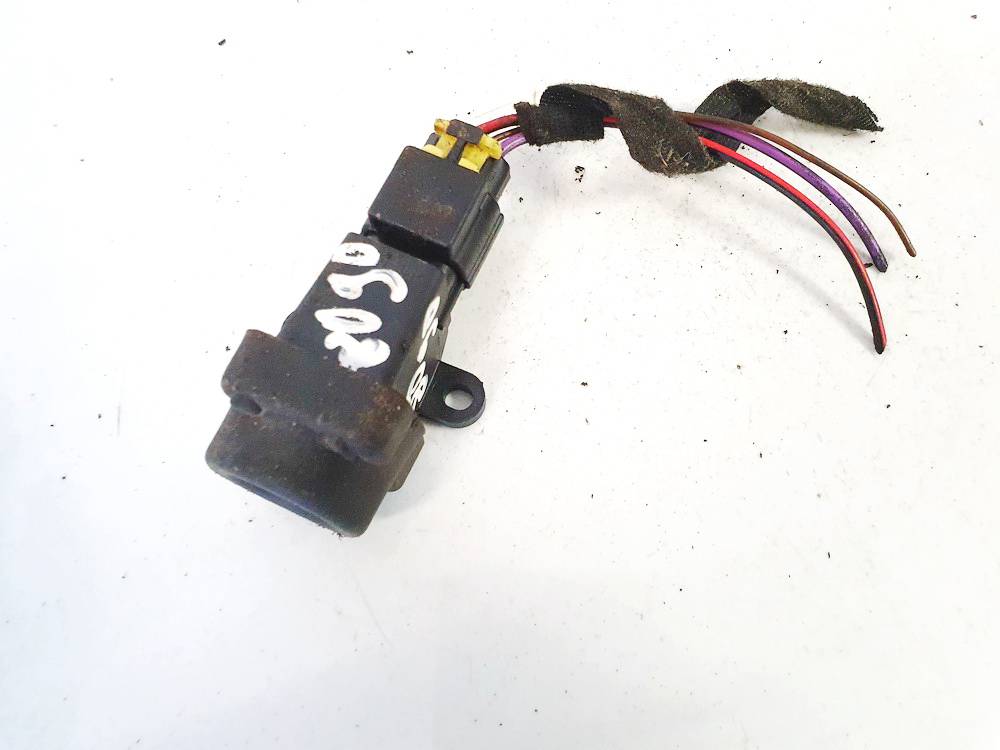 7790538 Fiat Croma 2008 Inertia fuel cut off switch (FUEL CUT OFF SWITCH) - Thumbnail 3