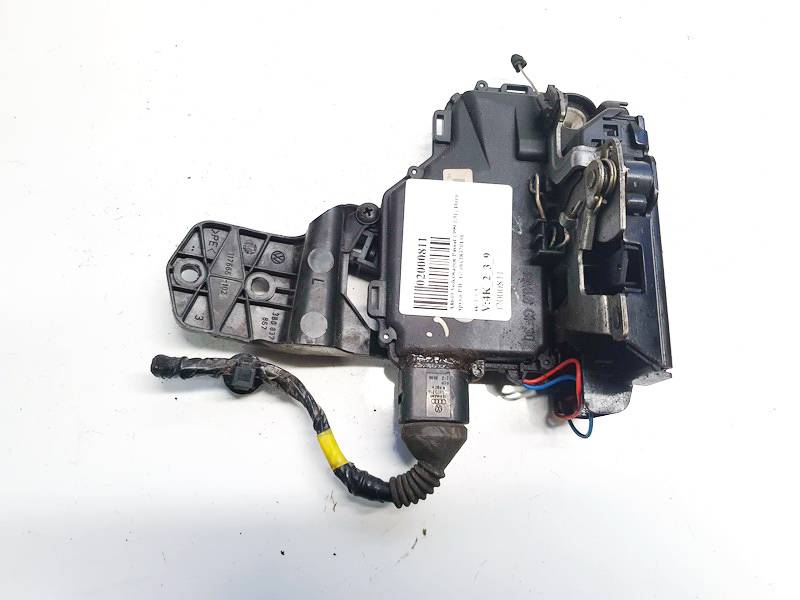 C6X1837013H Volkswagen Passat 1999 Oven Lukko - EDESSÄ VASEMMALLA