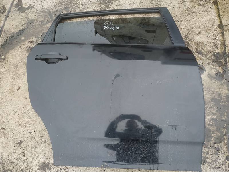 JUODOS Toyota Corolla Verso 2006 Takaovi - TAKANA OIKEALLA - Thumbnail 2