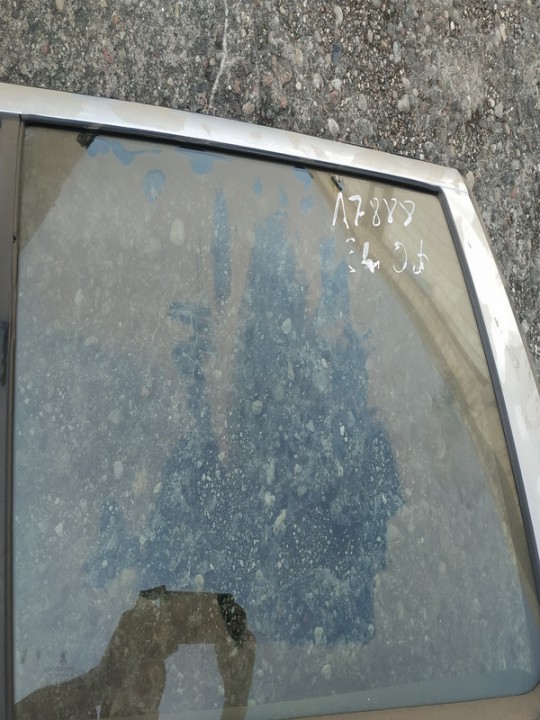 Skoda Octavia 2008 Duru stiklas G.D.