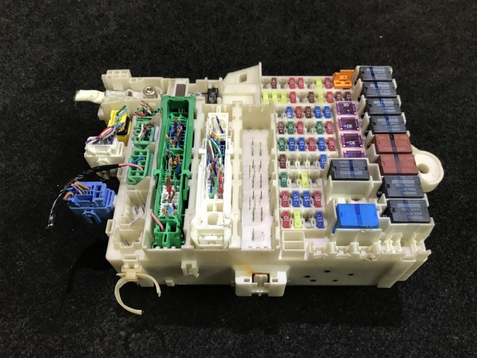 n/a Fuse box Honda Jazz 2012 1.4L 60EUR EIS00248111 Used Auto Parts Shop