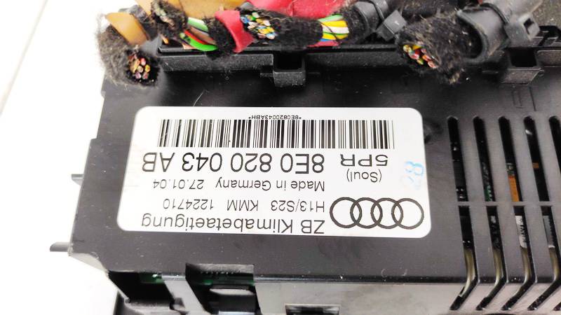 8E0820043AB Audi A4 2004 Panel sterowania klimatyzacją (przełączniki ogrzewania) - Thumbnail 3