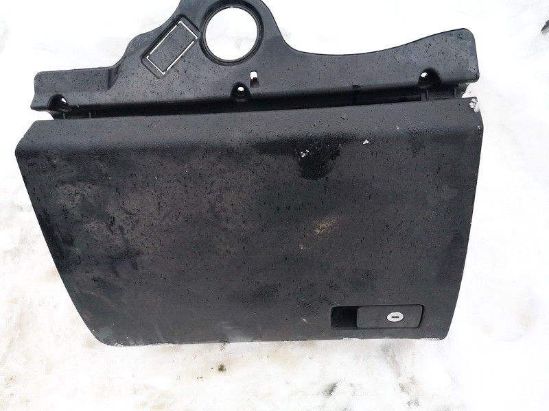 3C1857101 Volkswagen Passat 2006 Glove Box Assembly