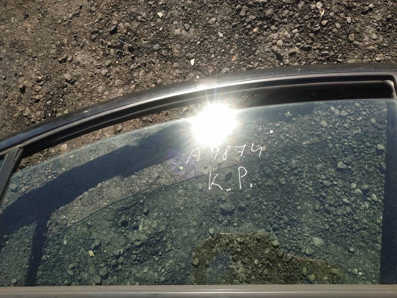 AS2 Toyota Yaris 2006 Oven lasi - EDESSÄ VASEMMALLA