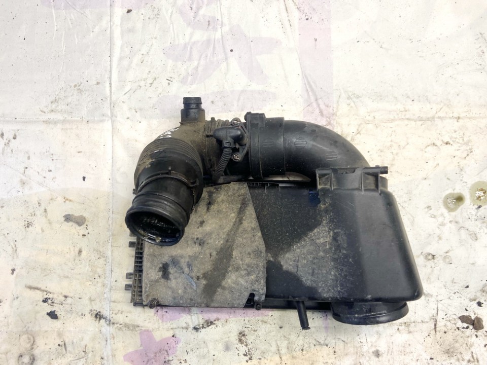 7L0129607 Volkswagen Touareg 2003 Ilmansuodattimen kotelo