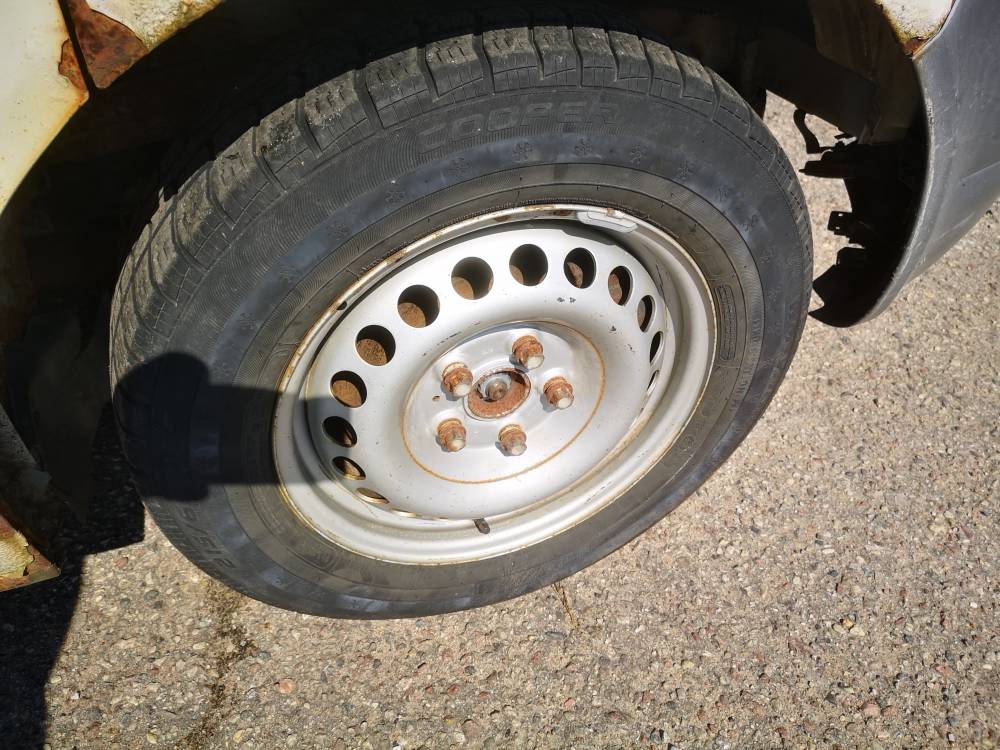 5X120 Volkswagen Transporter 2008 Komplet stalowych felg R16