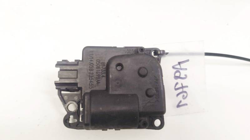 05061099AA Chrysler 300C 2006 Peciuko sklendes varikliukas