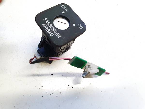 159316 Skoda Yeti 2012 AIRBAG ieslēgšanas/izslēgšanas slēdzis (drošības slēdzis)