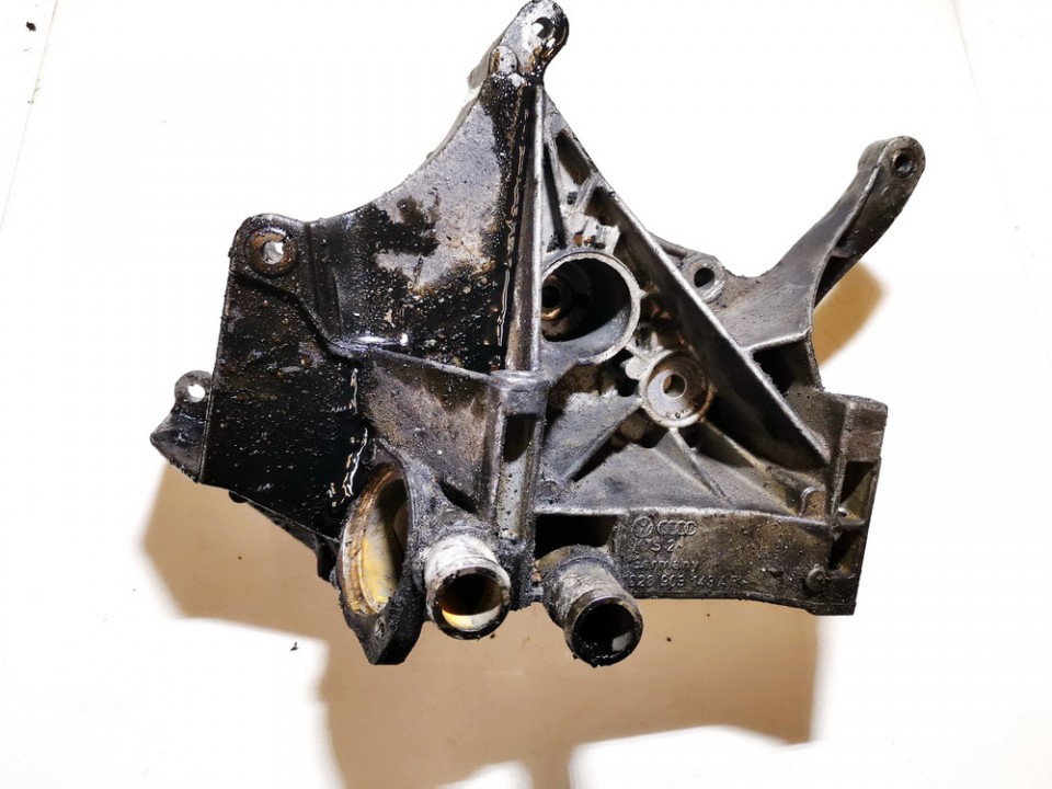 028903143AF Audi A4 1996 Engine Mount Bracket and Gearbox Mount Bracket