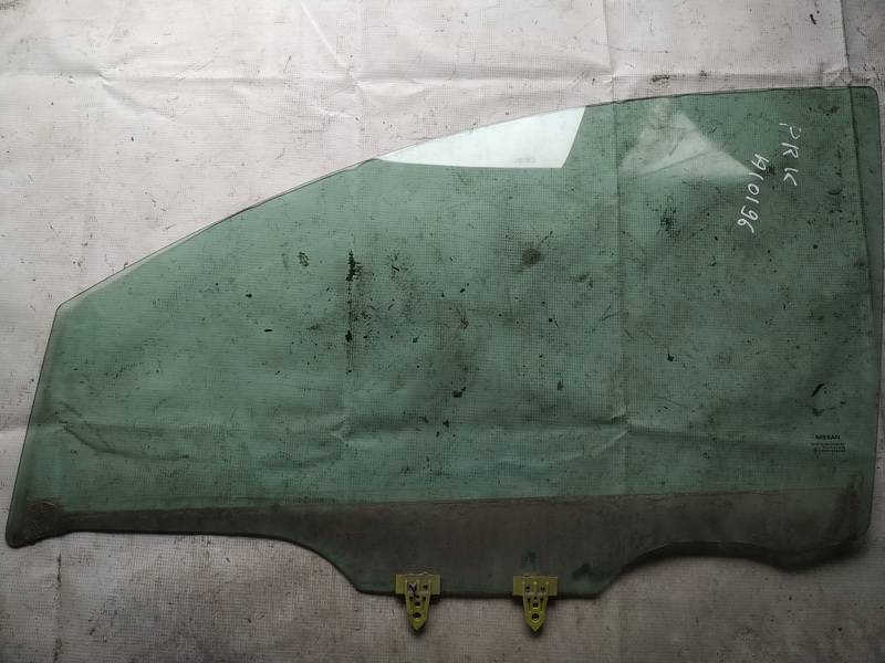 AS2 Nissan Note 2007 Oven lasi - EDESSÄ VASEMMALLA