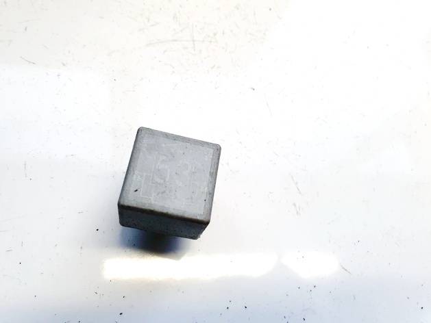 141951253B Volkswagen Polo 2006 RELÉ PARA AUTOMÓVIL