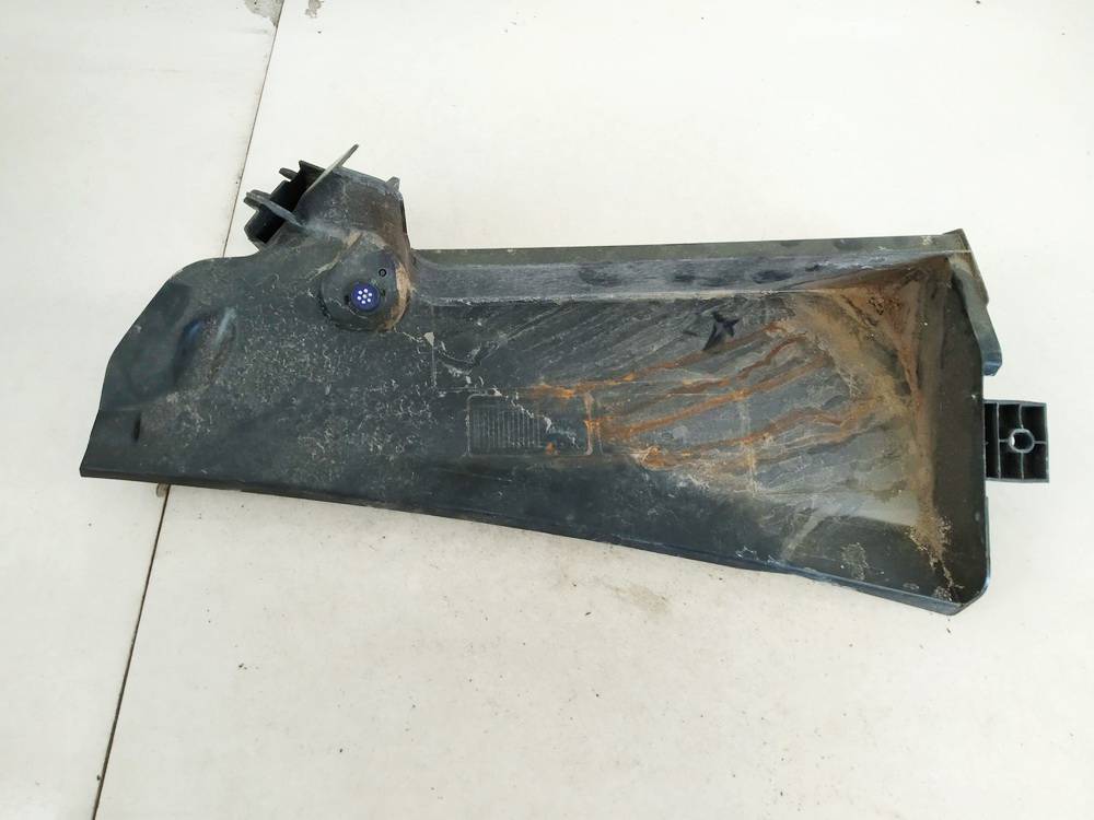 64119206488 BMW 1-Series 2012 Wiper Muolding - FRONT