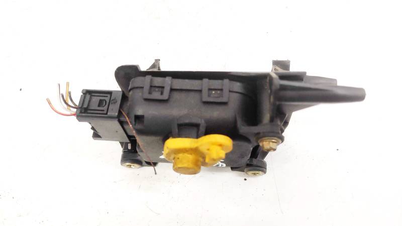 8D2820511C Volkswagen Golf 1999 Sildītāja vārsta motoriņš - Thumbnail 2