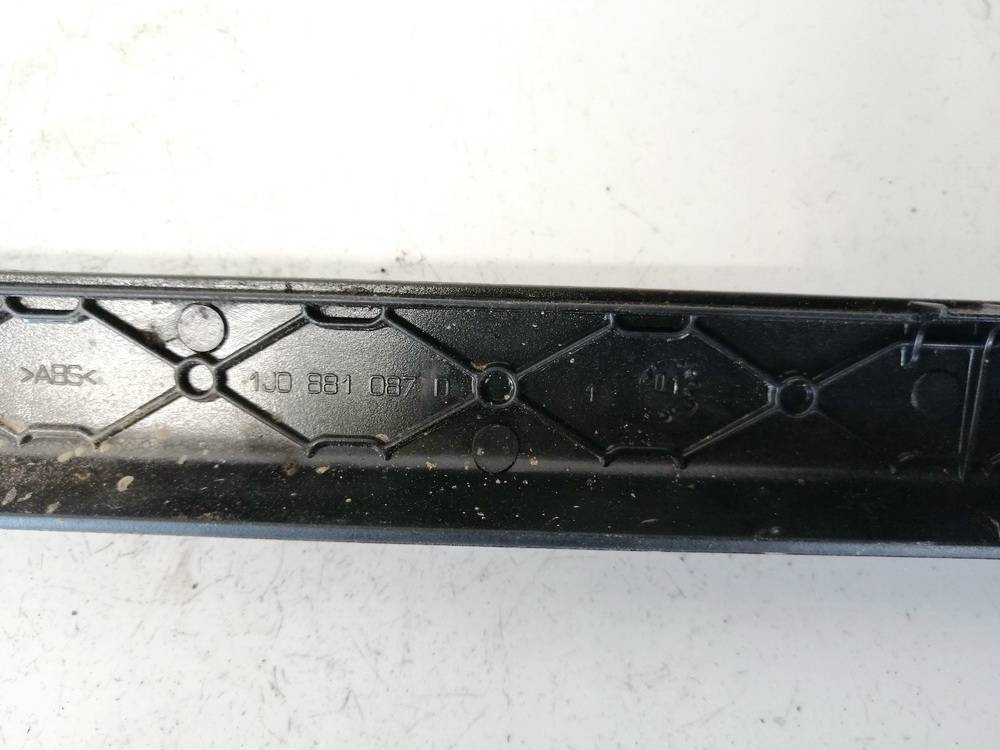 1J0881087D Volkswagen Golf 2001 Innenausstattung - Thumbnail 3