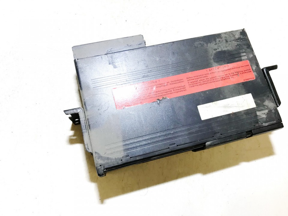 65126913389 BMW X5 2005 CD changers