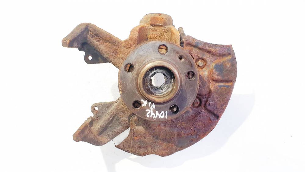 1J0255P Audi A3 2000 Steering knuckle - FRONT LEFT