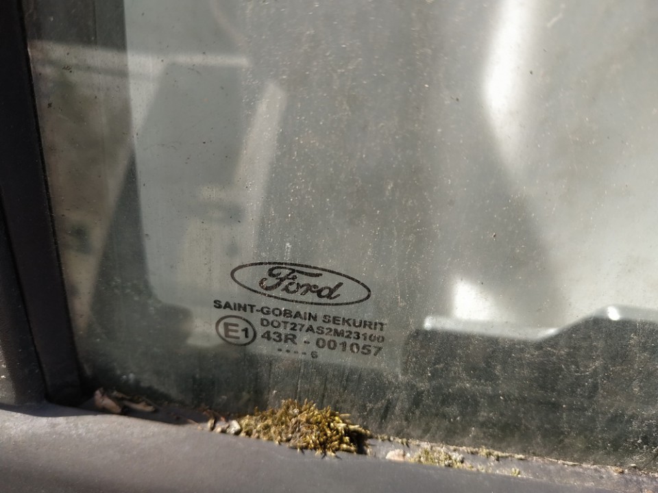Ford Focus 2006 Durvju stikls - AIZMUGURE PA KREISI - Thumbnail 2