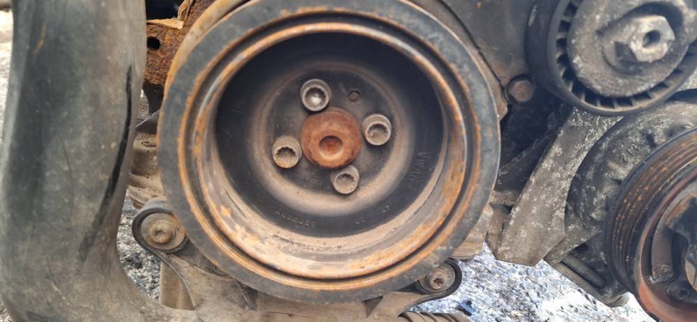 03G105243 Volkswagen Golf Plus 2006 Kampiakselin hammasratas (hihnapyörä / levy)