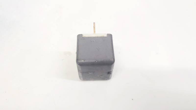 9008087030 Toyota Corolla Verso 2007 Relay module