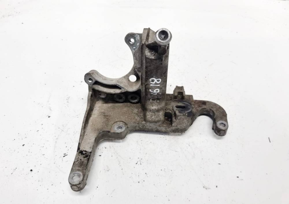 AV6Q9B470BB Ford Focus 2012 Engine Mount Bracket and Gearbox Mount Bracket - Thumbnail 2