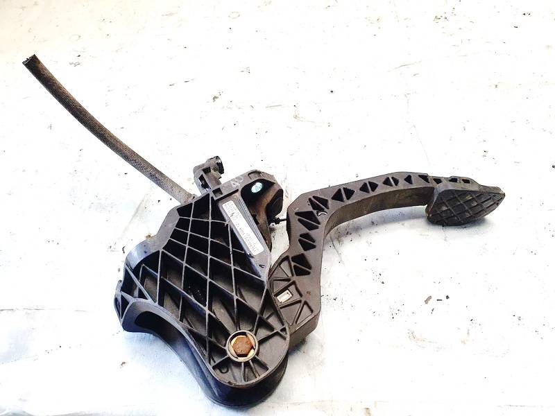 1K1721059BF Skoda Octavia 2005 Sankabos pedalas