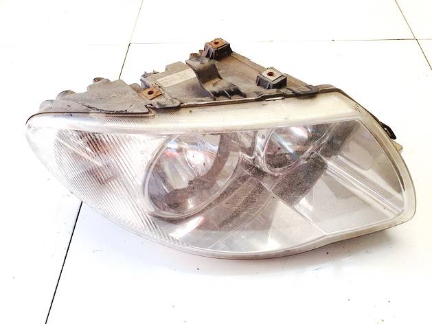 04857830AC Chrysler Voyager 2006 Headlight - FRONT RIGHT