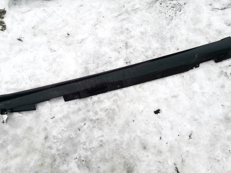 758510F010 Toyota Corolla Verso 2005 Right Sill Moulding