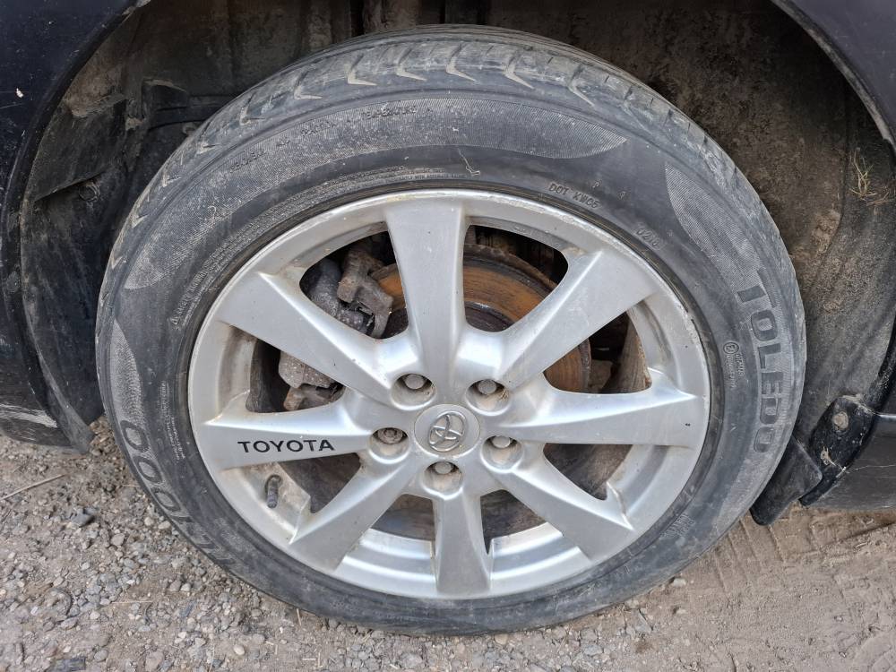 5X114.3 Toyota Avensis 2009 Komplet Kół Zimowych R17