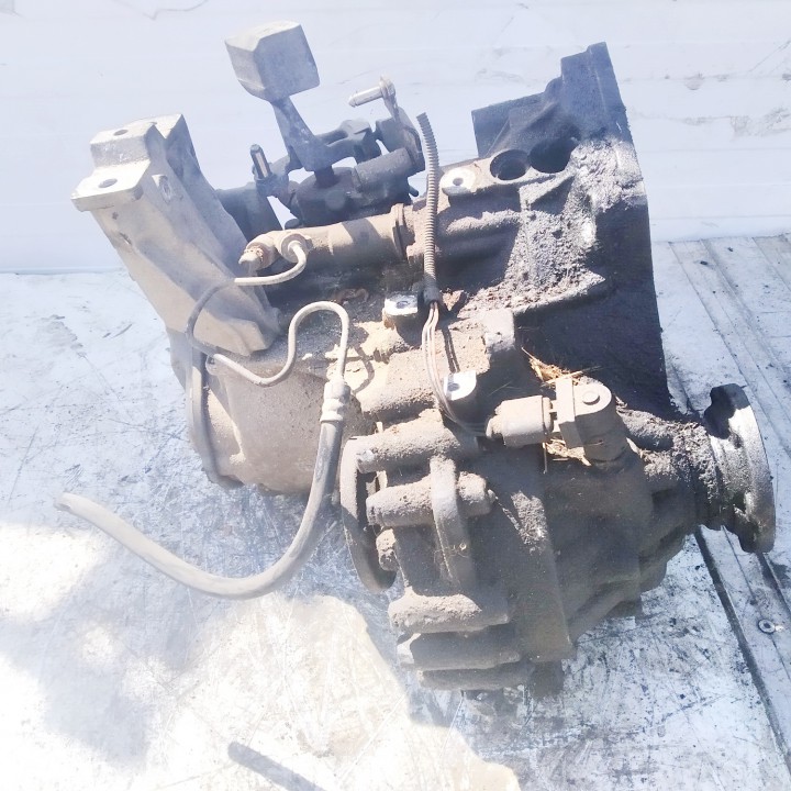 AUH Volkswagen Bora 2002 Greiciu deze - Thumbnail 2