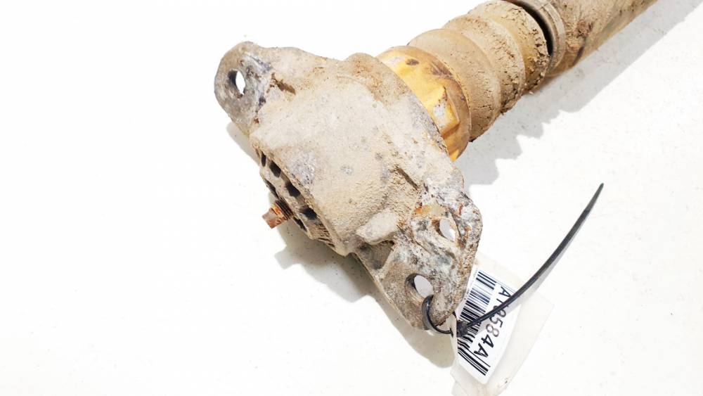 Volkswagen Passat 2006 Wspornik amortyzatora - TYLNE LEWE