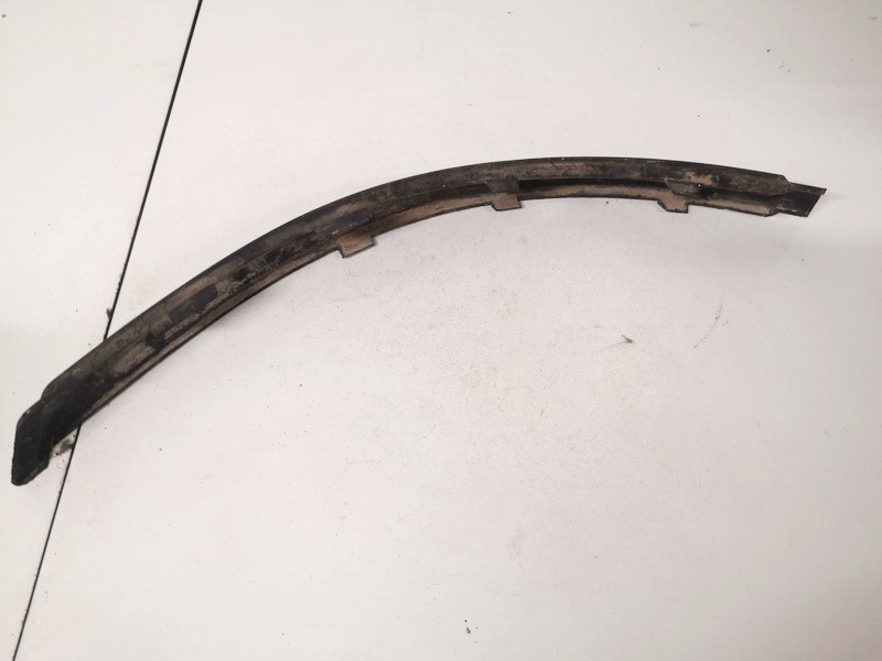 1S7117C772AC Ford Focus 2001 Bumper Trim Strip Corner - FRONT RIGHT - Thumbnail 2