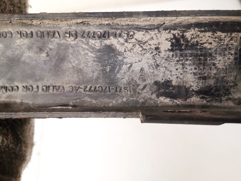 1S7117C772AC Ford Focus 2001 Bumper Trim Strip Corner - FRONT RIGHT - Thumbnail 3