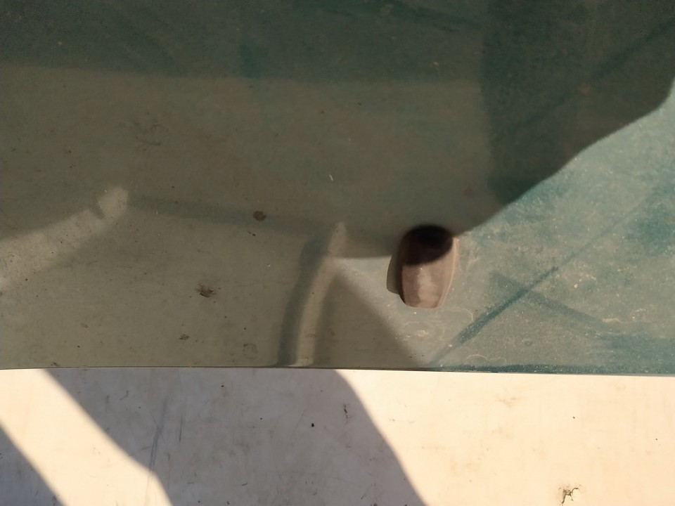 Ford Focus 1999 Priekinio stiklo apiplovimo purkstukas