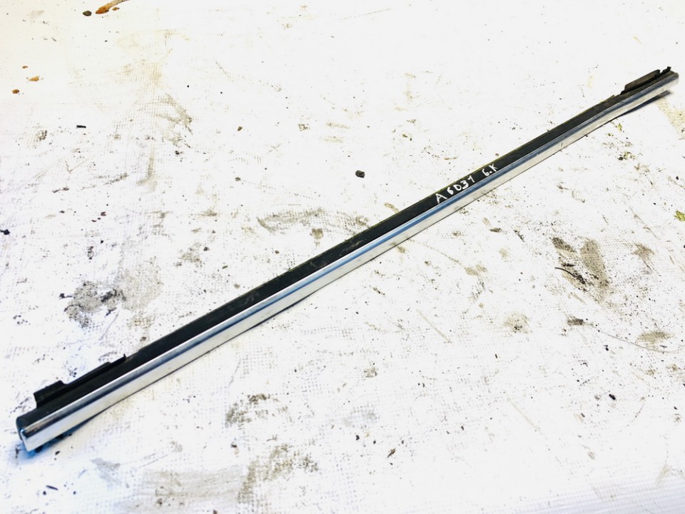 Ford Kuga 2009 Duru stiklo juostele G.K.