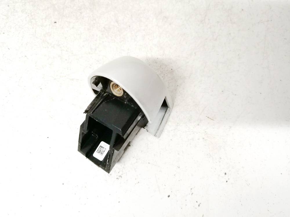 E9XR2 BMW 3-Series 2007 Duru rankeneles dangtelis - Thumbnail 3