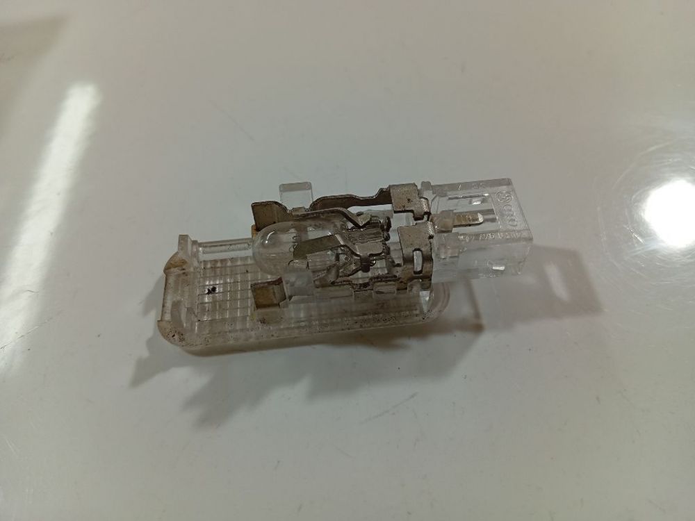 4B0947415 Audi A6 2003 Плафон салонный - Thumbnail 3