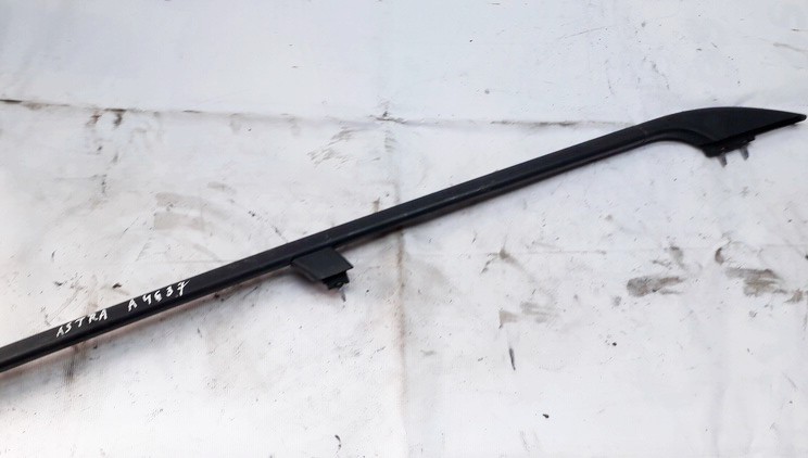 Opel Astra 1999 Roof rail - left side