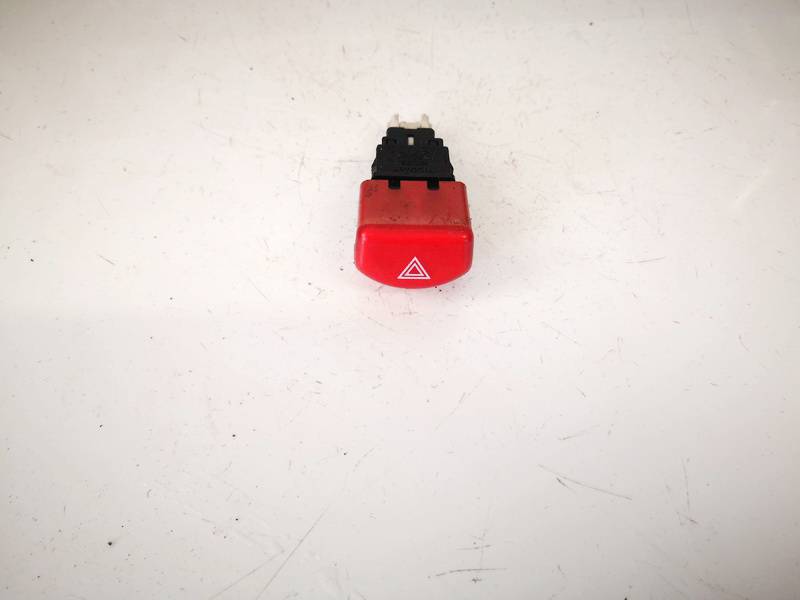 06019 Nissan Micra 2006 Hazard switch