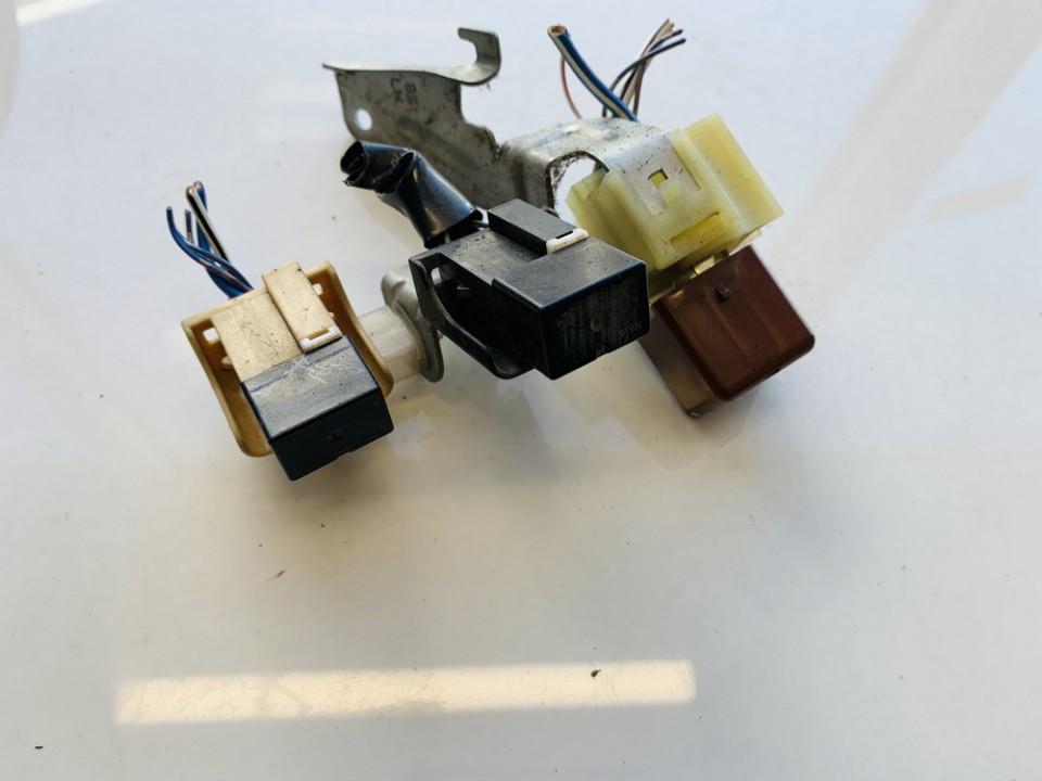 9098702016 Toyota Avensis Verso 2002 Relay module