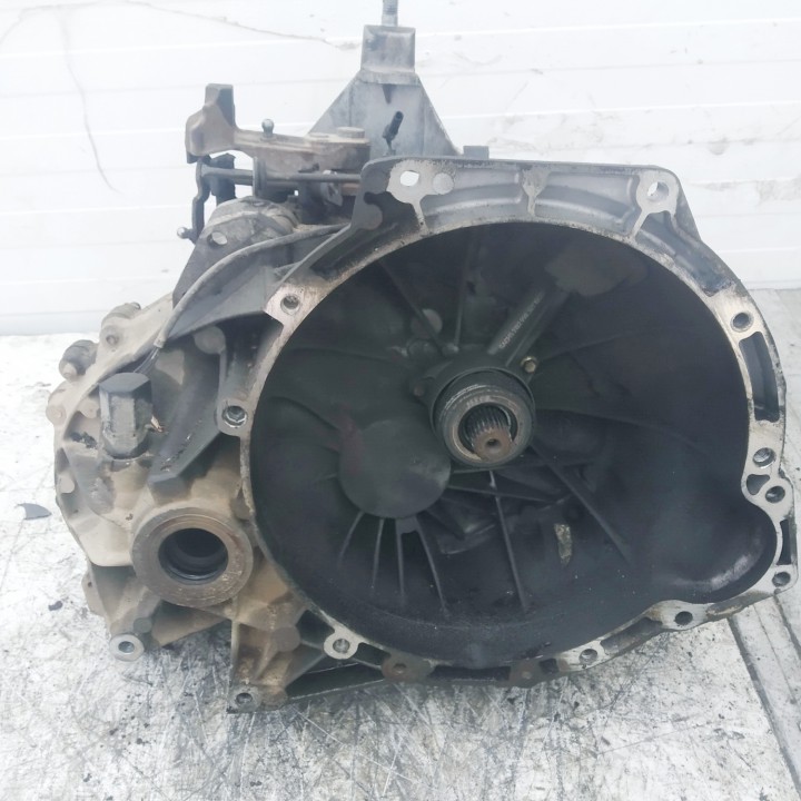 2S4R7002MA Ford Focus 2002 Gearbox