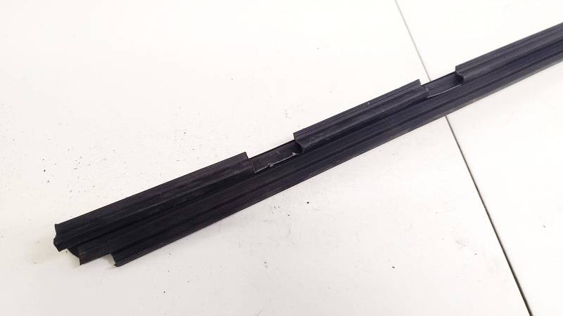 Volkswagen Passat 2007 Glass Trim Molding-weatherstripping - FRONT RIGHT