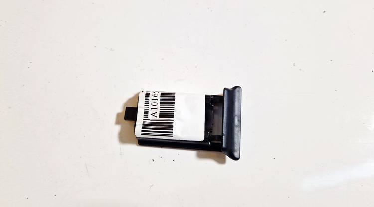 1099125 Volkswagen Passat 2006 Kiti laikikliai