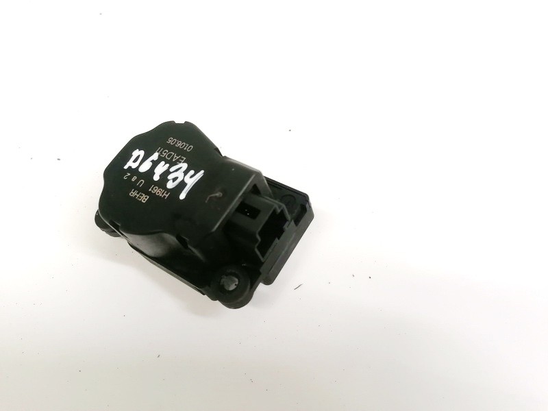 EAD511 Ford Mondeo 2002 Heater Vent Flap Control Actuator Motor - Thumbnail 2