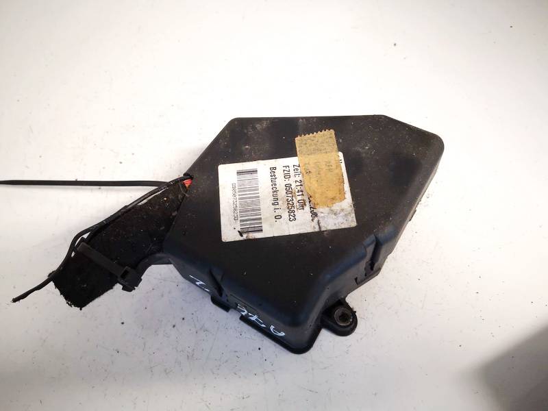 Audi A6 2005 Skrzynka bezpieczników - Thumbnail 3